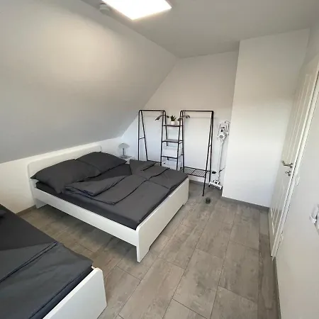 Moderne Nah Am Cappenberger-see, 1-4 Gaeste Apartment Luenen